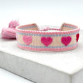 HEARTS Statement-Armband in Rosa mit gestickten Herzen