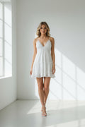 Kurzes Kleid mit Spitze in Weiss – Damenkleid